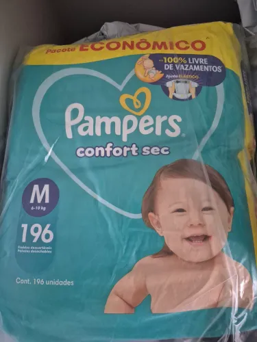 Pacote fraldas Pampers, tamanho M, 196 unidades