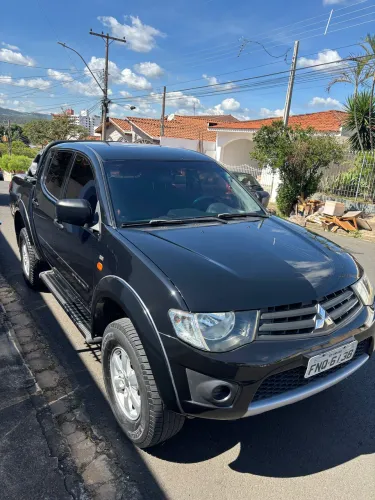 Mitsubishi L200 Triton HLS 2.4 Flex 16V CD Mec. 2014