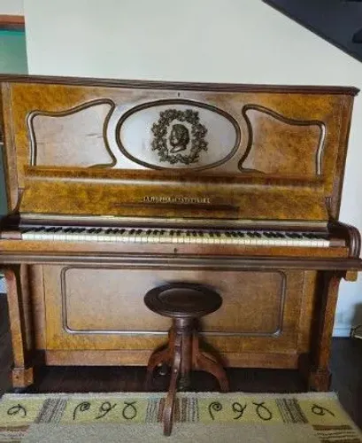 Piano vertical Acústico em ótimo estado madeira maciça