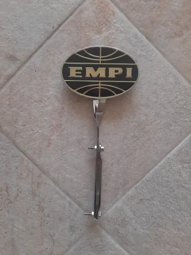 Emblema Empi com Suporte Suspenso Cromado Origial p/ Fusca 1971 em diante Volkswagen VW