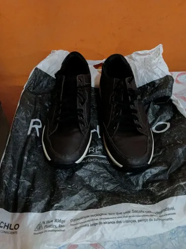 Tênis Riachuelo. 
