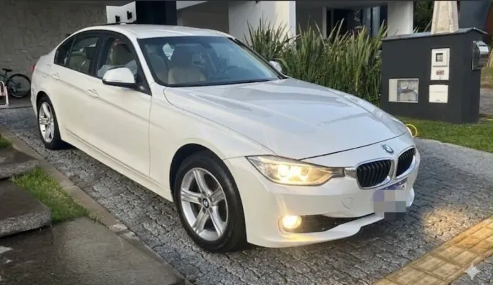 BMW 320I A 2.0 Turbo/activeflex 16V 184cv 4P 2013