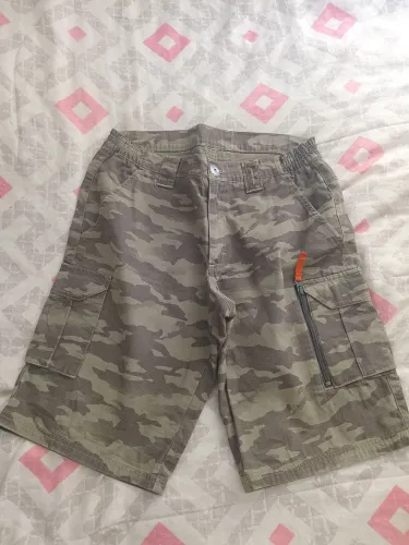 Bermuda camuflada.