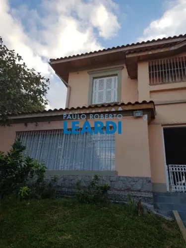 CASA ASSOBRADADA - SUMARÉ (R.M.) - SP
