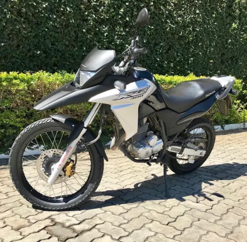 MOTO XRE  2018 300cc 