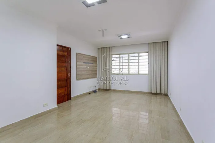 Sobrado com piscina e espaço gourmet à venda na Vila Camilópolis  207m²