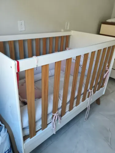 Berço semi novo