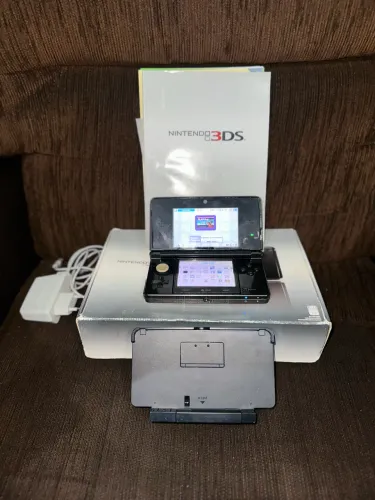 Videogame Nintendo 3DS Preto Na Caixa + 200 Jogos instalados + Base Carregadora