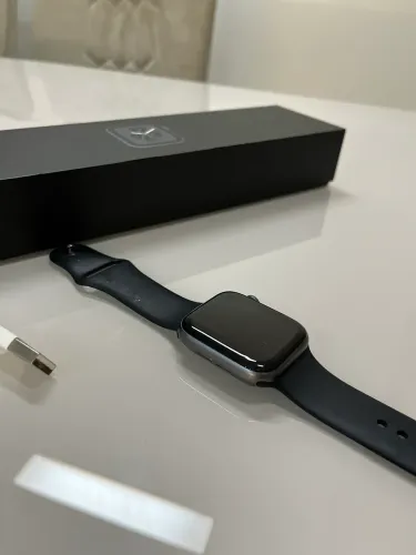 Apple Watch série 4 44mm Nike 