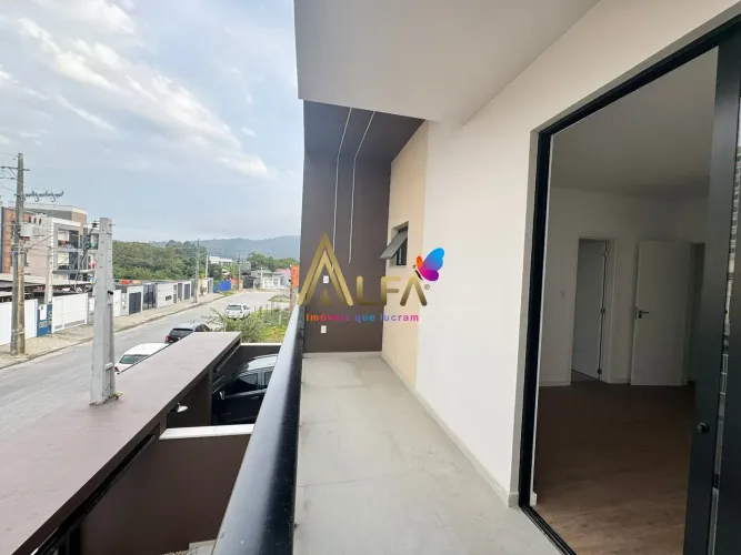 Sobrado à venda, 115 m² por R$ 650.000,00 - Centro - Penha/SC