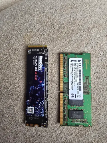 Ssd nvme 128 gb e Memoria ddr4, 4GB