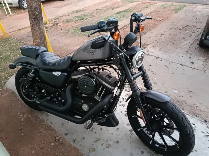 Iron 883