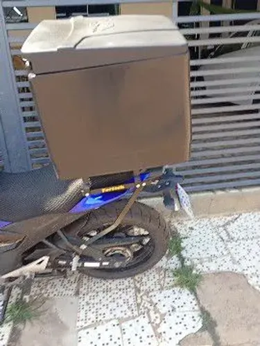 Bau para moto com suporte fz 15 90 litros