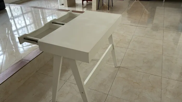 Mesinha de estudo infantil