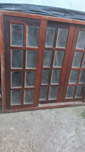 250