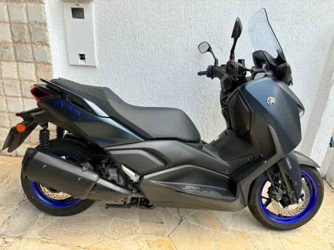 Yamaha XMAX 250 Connected