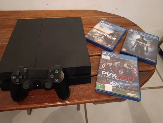 Ps4 FAT com controle original e 3 jogos na caixa!
