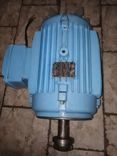 Motor trifásico 20 cv