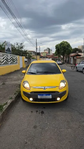 Fiat Punto Sporting 1.8 Flex 8v/16v 5P 2013