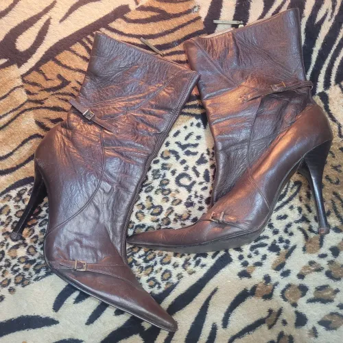 Bota de Couro tam 37