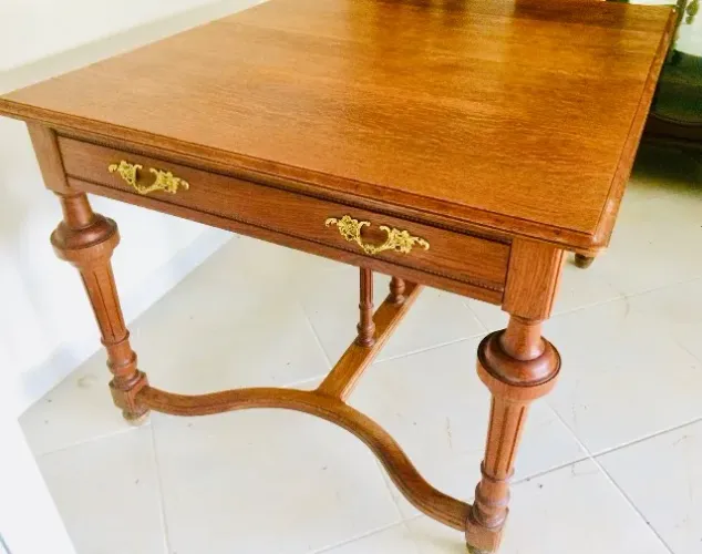 Mesa de jantar antiga - Bélgica, início do século XX