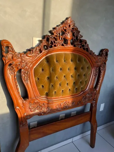 ? Cama de madeira maciça estilo clássico/vintage