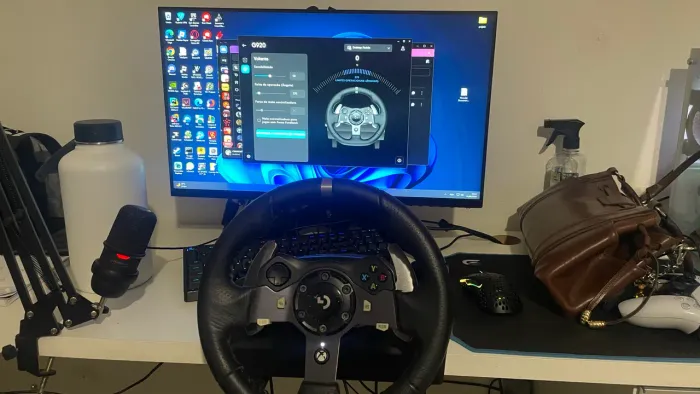 Logitech G920 Driving Force + Pedais | Xbox e PC | Excelente Estado