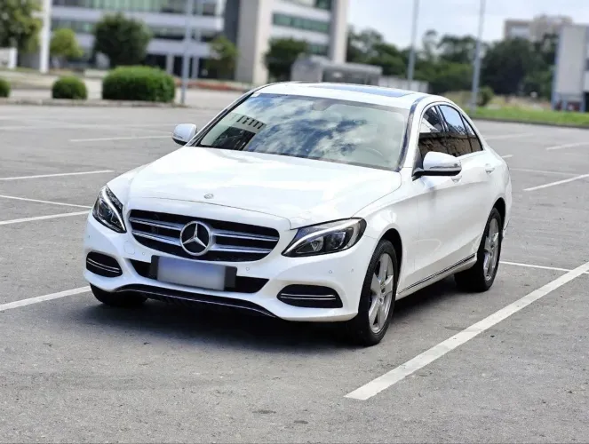 Mercedes-Benz C-200 Avantgarde 2.0 TB 16V 184cv Aut. 2015