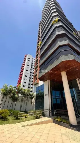 Cobertura no Condomínio Petrus com 4 suítes, 3 vagas e 600m² no Horto Teresina
