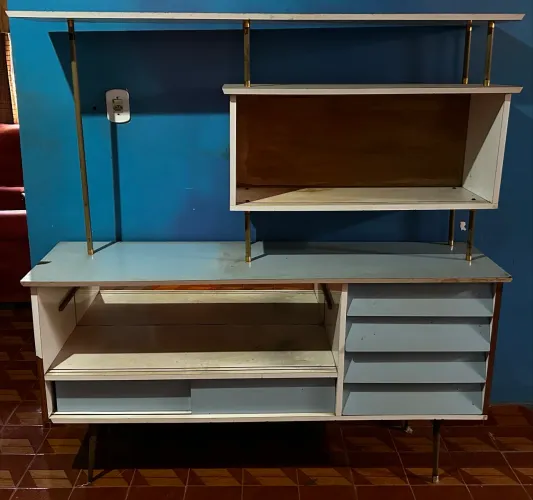 Painel com Estrutura Metálica
