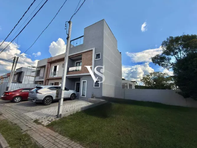 Sobrado para venda com 100 m2 com 3 quartos em Umbará - Curitiba - PR