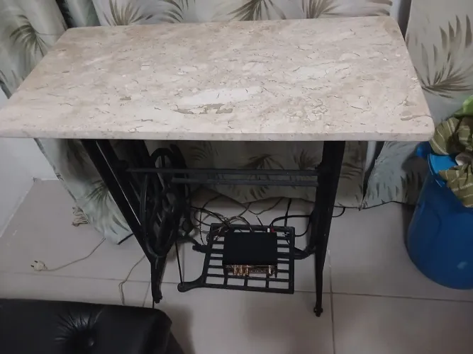 Pé de maquina - mesa/bancada decorativa