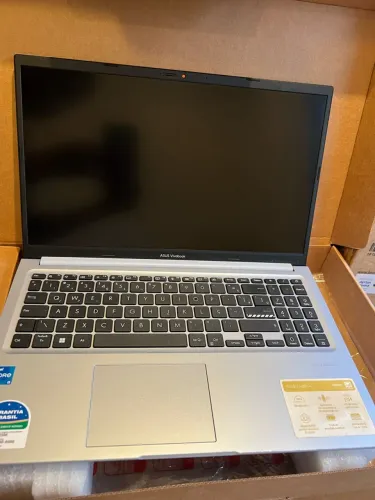 ASUS Vivobook 15 (modelo X1502) cor cinza/azulado
