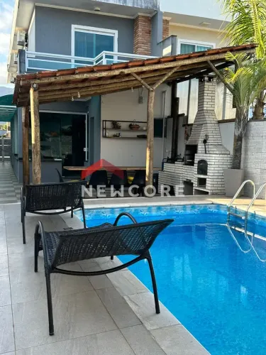 Casa de condomínio em Rua Camboriu - Morada da Praia - Bertioga/SP