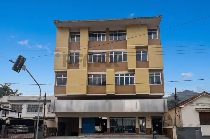 Apartamento à Venda, 2 quartos, 1 vaga garagem - centro - R$325.000,00 ao lado do Country