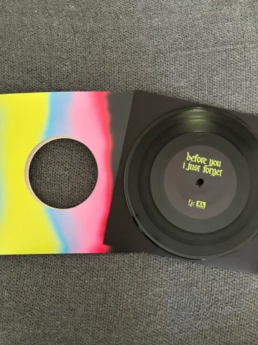 Vinil Fontaines D.C. - It's Amazing To Be Young, 7" Romance Deluxe Tracks