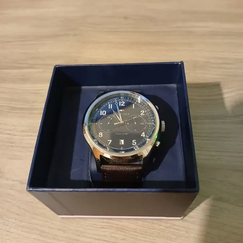 Relógio Tommy Hilfiger Fundo Azul Couro Marrom Linha Clássica