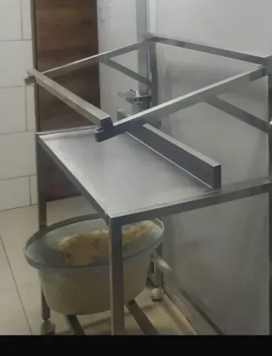 Mesa inox basculante com rodinhas 