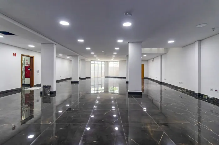 Sala comercial na Rua Imbarié, 82 - Térreo 200 m²