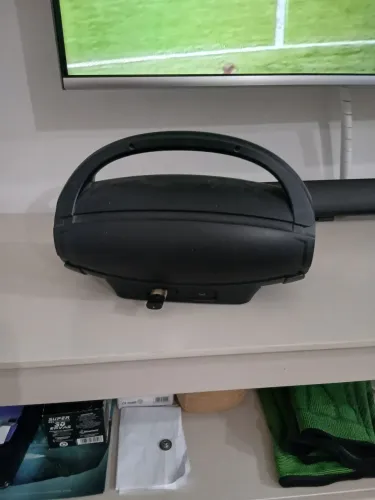 Bombox Mondial media