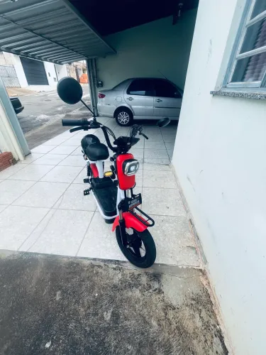 Moto elétrica