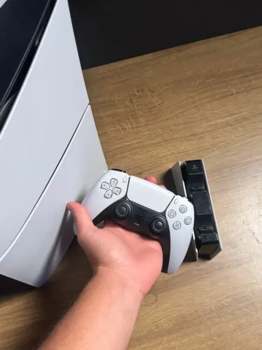 PS5 / PLAYSTATION 5 SEMINOVO NA GARANTIA COM CAIXA