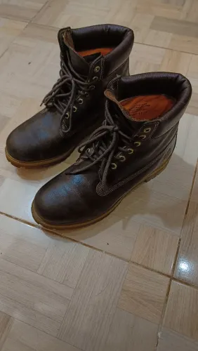 Bota Timberland ORIGINAL nova nº 44br, cor marrom chocolate