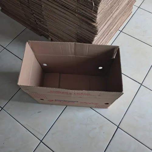 caixas padrão ovo..