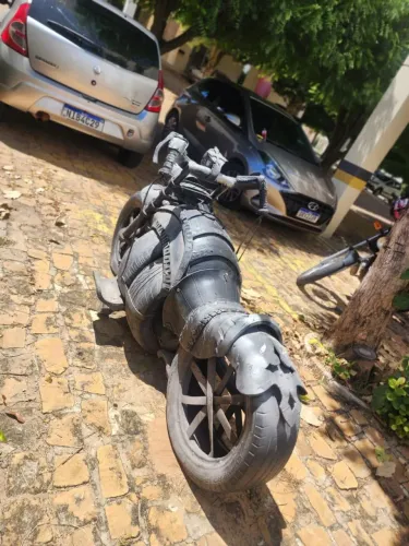 Moto de pneus