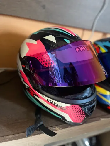 Capacete fw3 com viseira rosa
