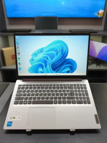 Notebook Lenovo Ideapad 1 - i3 12° geração