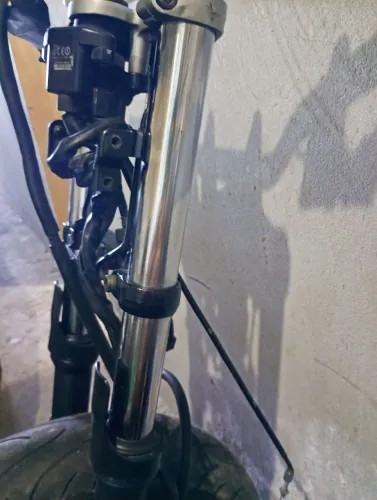 Amortecedor fazer 600