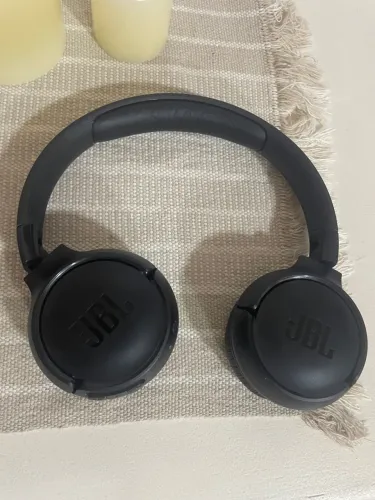 Fone JBL Tune 520bt 180$ seminovo
