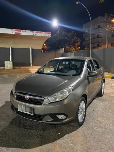 Fiat Grand Siena Essence 1.6 Flex 16V 2014